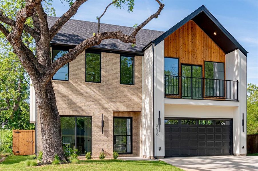Front exterior of a new home in , Dallas, TX, highlighting curb appeal (Image 2). Front exterior of a new home in , Dallas, TX, highlighting curb appeal (Image 2).