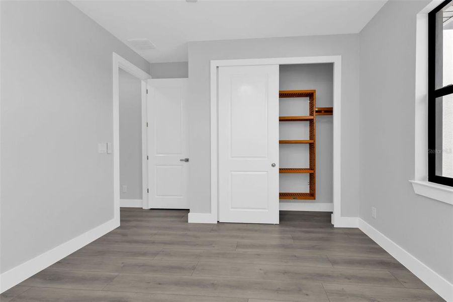 Spacious, unfurnished interior of a new home in , Punta Gorda (Image 37).