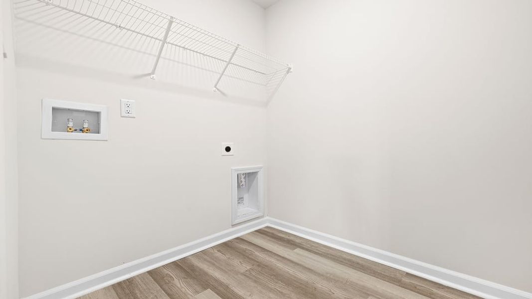 Spacious, unfurnished interior of a new home in Lakestone, Woodruff (Image 28).