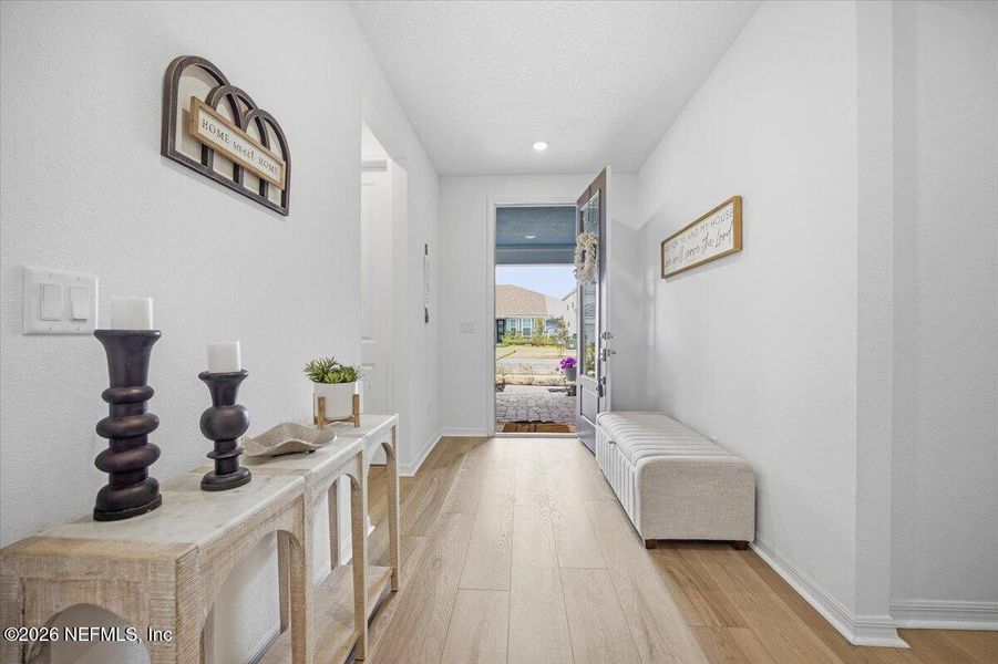 Furnished interior view inside a new home in , Middleburg (Image 28).