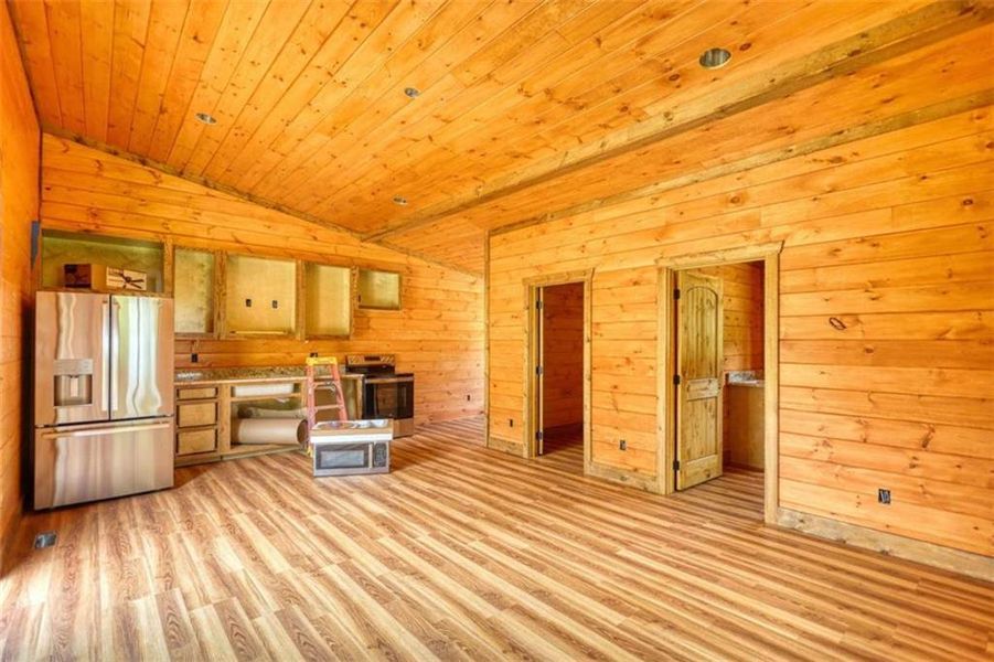 Image 66 of a home in .