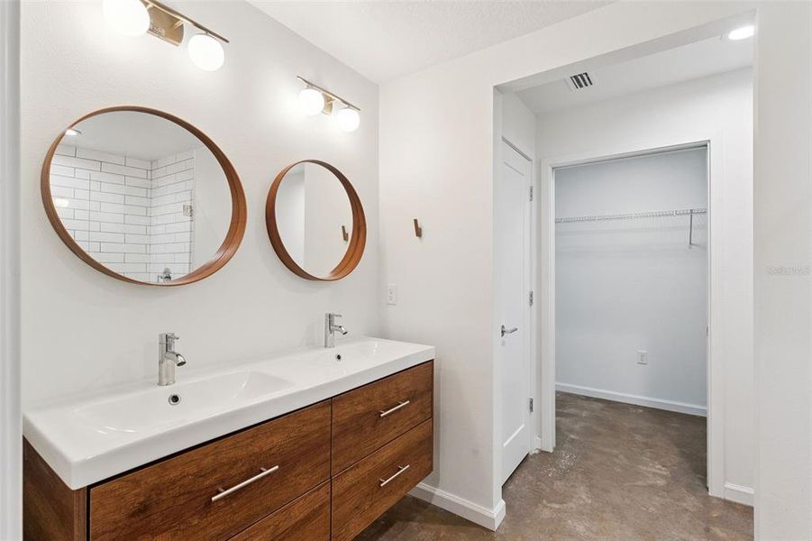 Furnished interior view inside a new home in , Sanford (Image 8).