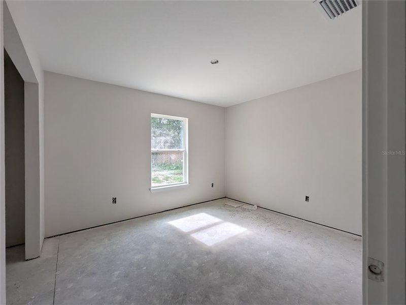 Image 33 of a home in .