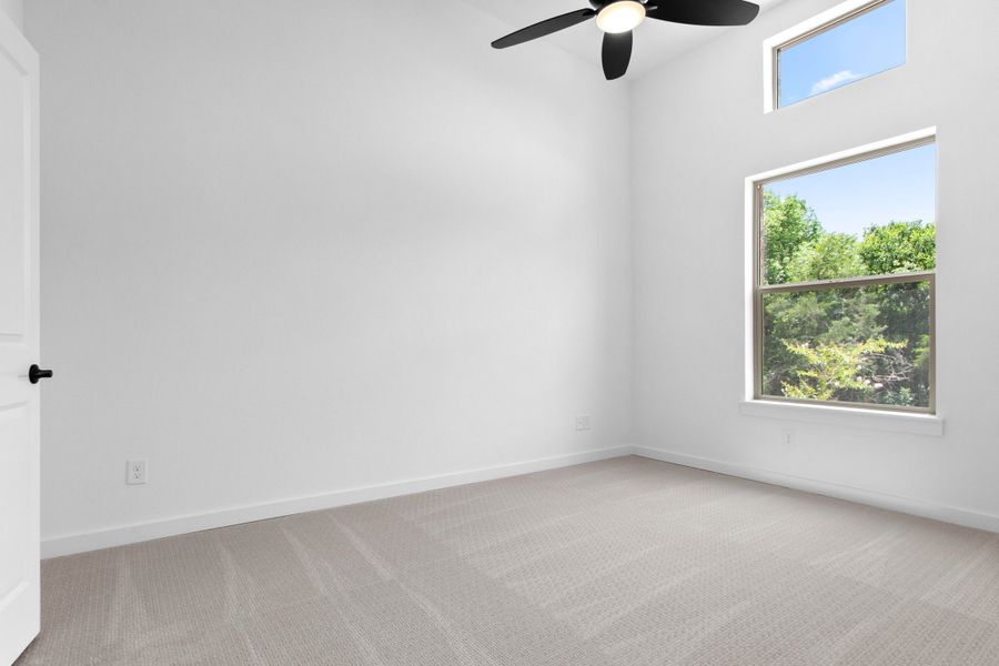 Spacious, unfurnished interior of a new home in Cottonwood Creek, Rowlett (Image 10). Spacious, unfurnished interior of a new home in Cottonwood Creek, Rowlett (Image 10).