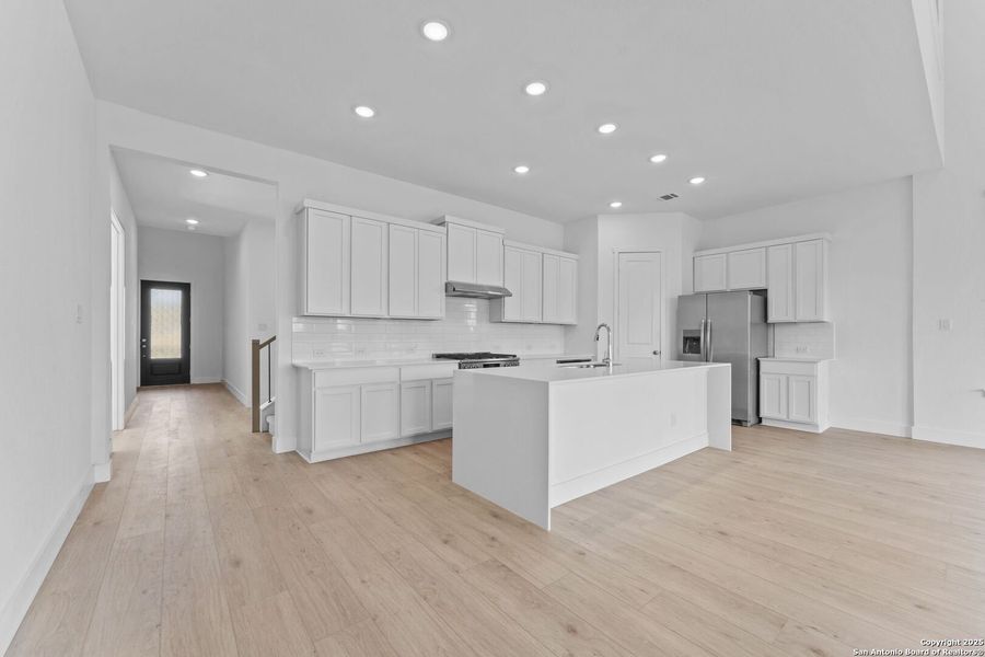 Spacious, unfurnished interior of a new home in , New Braunfels (Image 26). Spacious, unfurnished interior of a new home in , New Braunfels (Image 26).