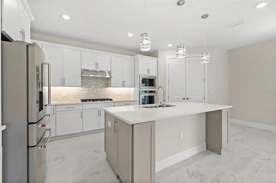 Furnished interior view inside a new home in , Mount Dora (Image 18).