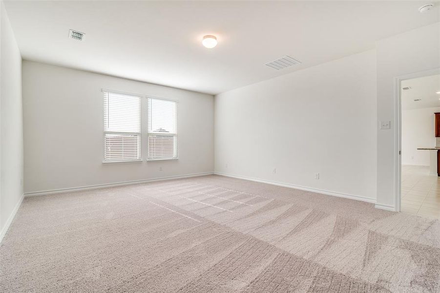 Spacious, unfurnished interior of a new home in Heartland Signature, Crandall (Image 22).