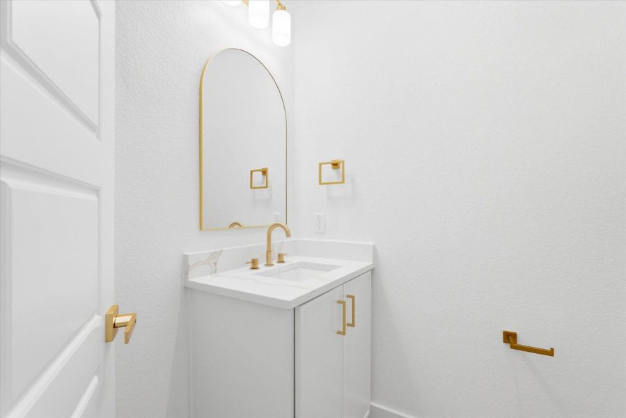 Powder bath downstairs