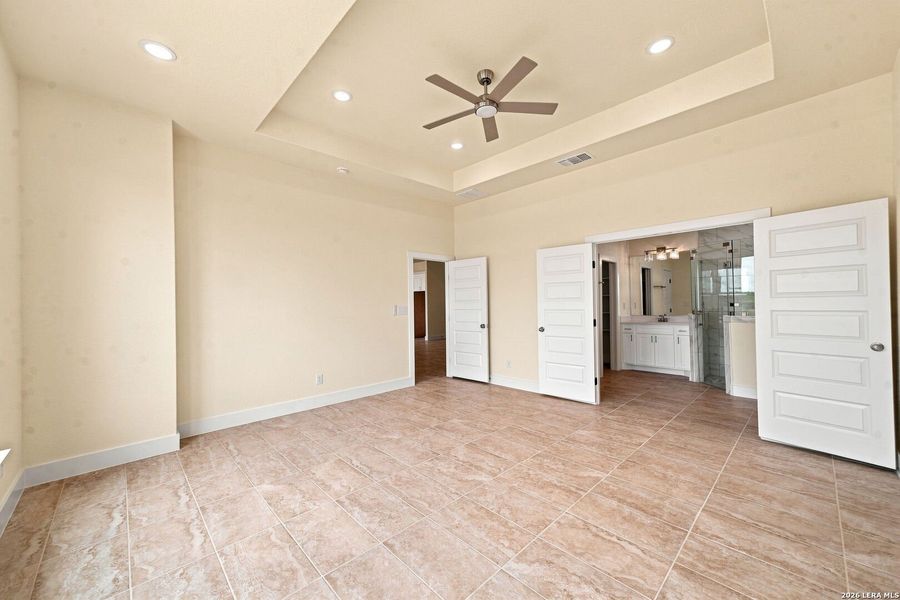 Spacious, unfurnished interior of a new home in , Pleasanton (Image 35).