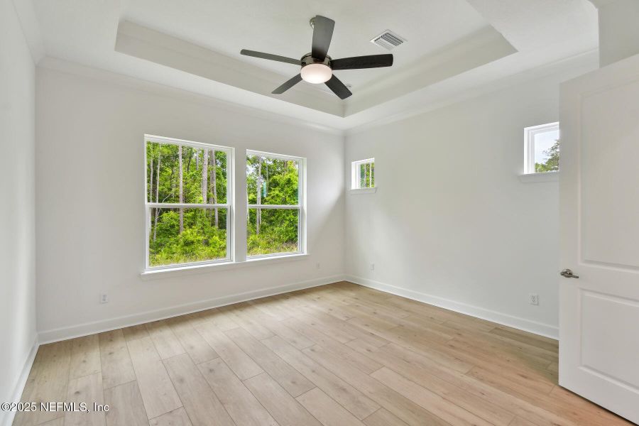 Spacious, unfurnished interior of a new home in Reflections 40' Front Load, Ponte Vedra (Image 18).