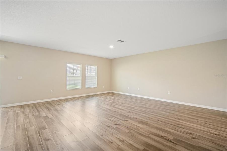 Spacious, unfurnished interior of a new home in Crosswind Point, Parrish (Image 18). Spacious, unfurnished interior of a new home in Crosswind Point, Parrish (Image 18).