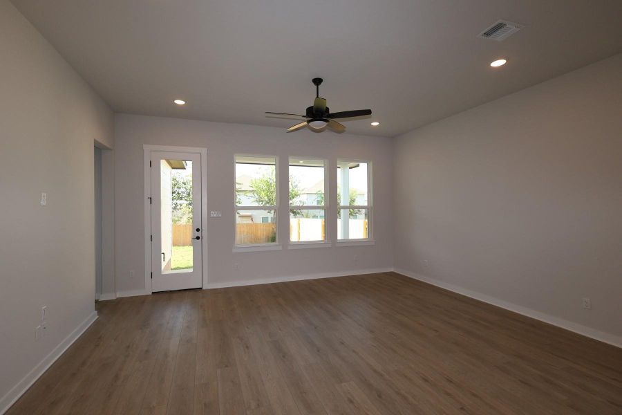 Spacious, unfurnished interior of a new home in Arbor Collection At Park Central, Georgetown (Image 11). Spacious, unfurnished interior of a new home in Arbor Collection At Park Central, Georgetown (Image 11).