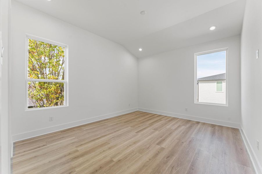 Spacious, unfurnished interior of a new home in , Missouri City (Image 20). Spacious, unfurnished interior of a new home in , Missouri City (Image 20).