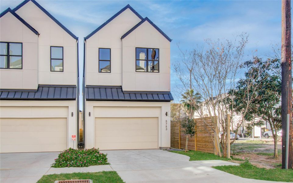 Front exterior of a new home in , Houston, TX, highlighting curb appeal (Image 26).