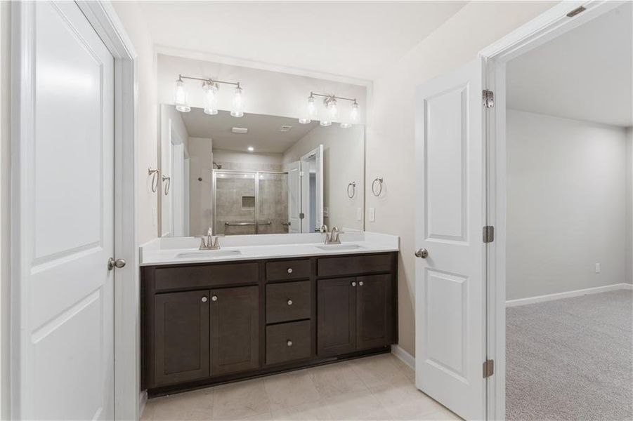 Furnished interior view inside a new home in Silver Leaf, Dawsonville (Image 9).