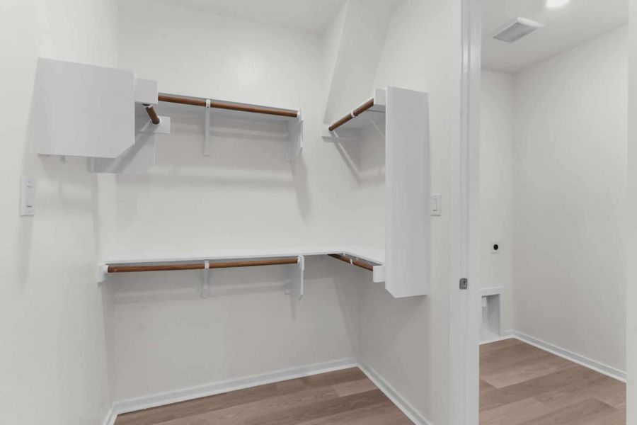 Spacious, unfurnished interior of a new home in Newhaven, Manor (Image 20).
