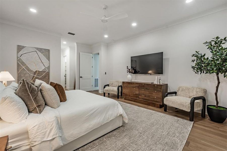 Furnished interior view inside a new home in , Tampa (Image 21).