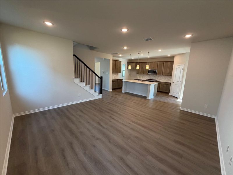 Spacious, unfurnished interior of a new home in Lariat, Liberty Hill (Image 23).