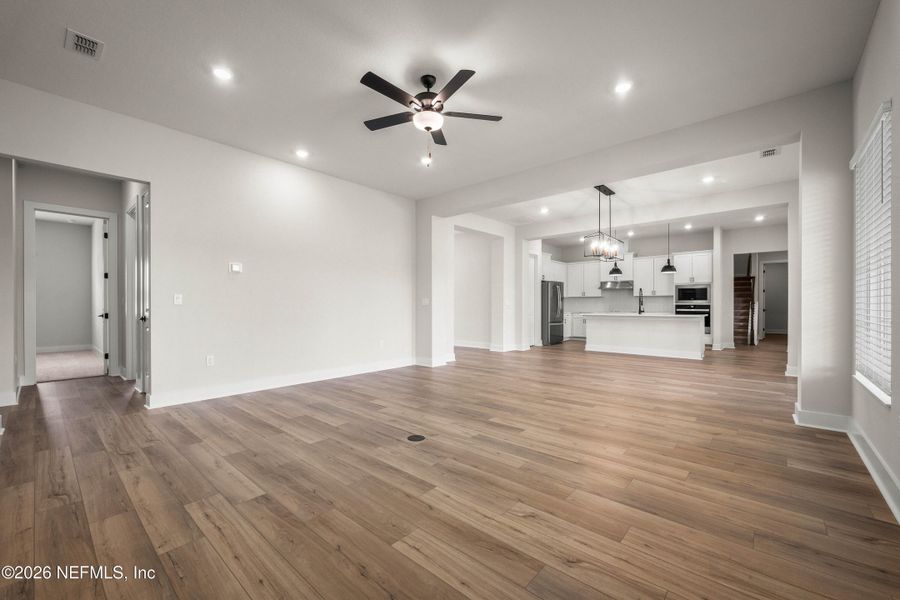 Spacious, unfurnished interior of a new home in , Hilliard (Image 31).