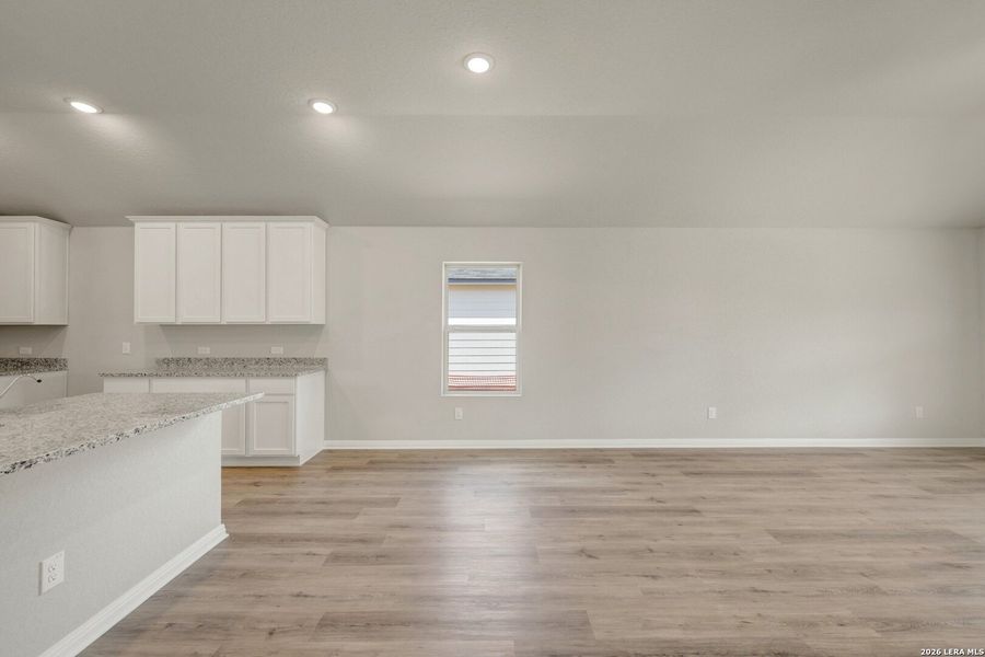Spacious, unfurnished interior of a new home in Verano Farms, San Antonio (Image 15).