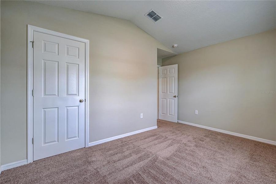 Spacious, unfurnished interior of a new home in Crosswind Point, Parrish (Image 25).