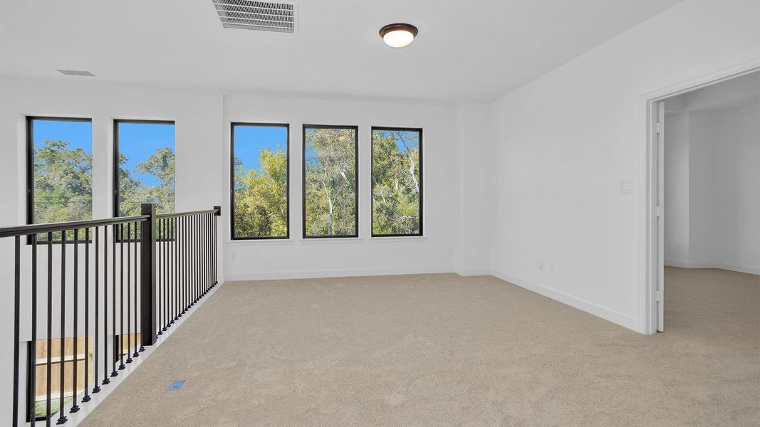 Spacious, unfurnished interior of a new home in Sienna 55' - Valencia, Missouri City (Image 4). Spacious, unfurnished interior of a new home in Sienna 55' - Valencia, Missouri City (Image 4).