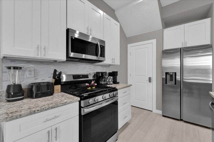 Furnished interior view inside a new home in , Kissimmee (Image 11).