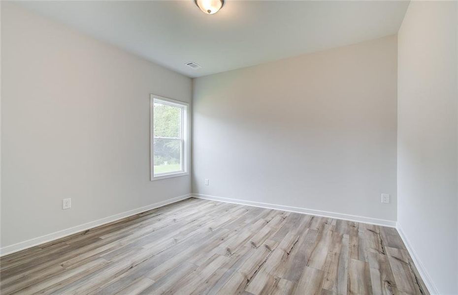 Spacious, unfurnished interior of a new home in Fowler Farms, Auburn (Image 16).