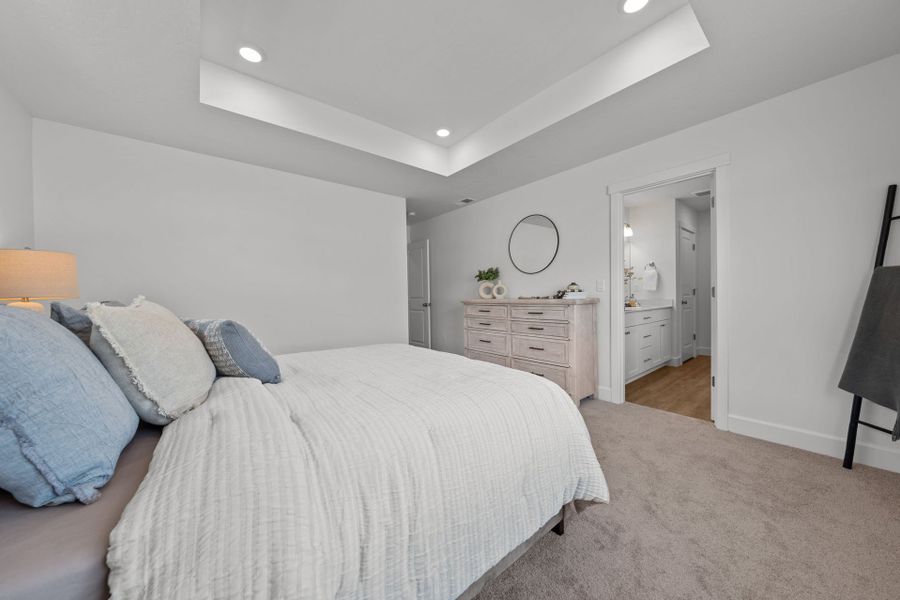 Representative furnished interior of a home built from the Sycamore - IronHorse by MonteVista Homes in IronHorse, Prineville (Image 9).