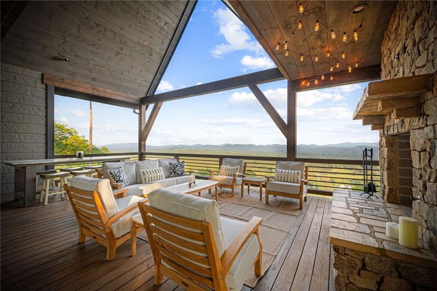 Exterior details and patio area of a home in , Mineral Bluff (Image 38).