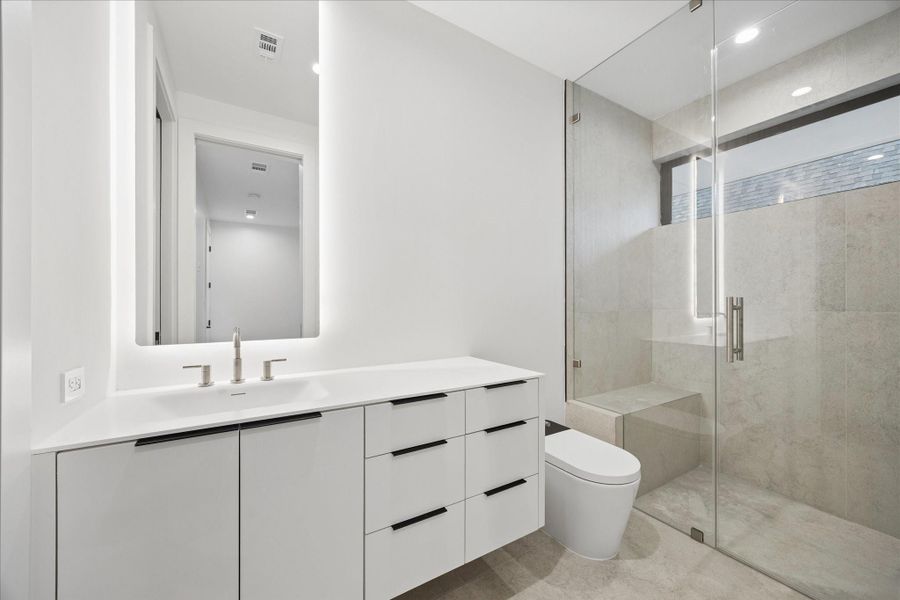 Furnished interior view inside a new home in , Bellaire (Image 38).