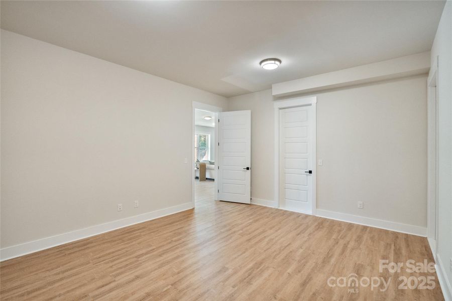 Spacious, unfurnished interior of a new home in , Fort Mill (Image 20).