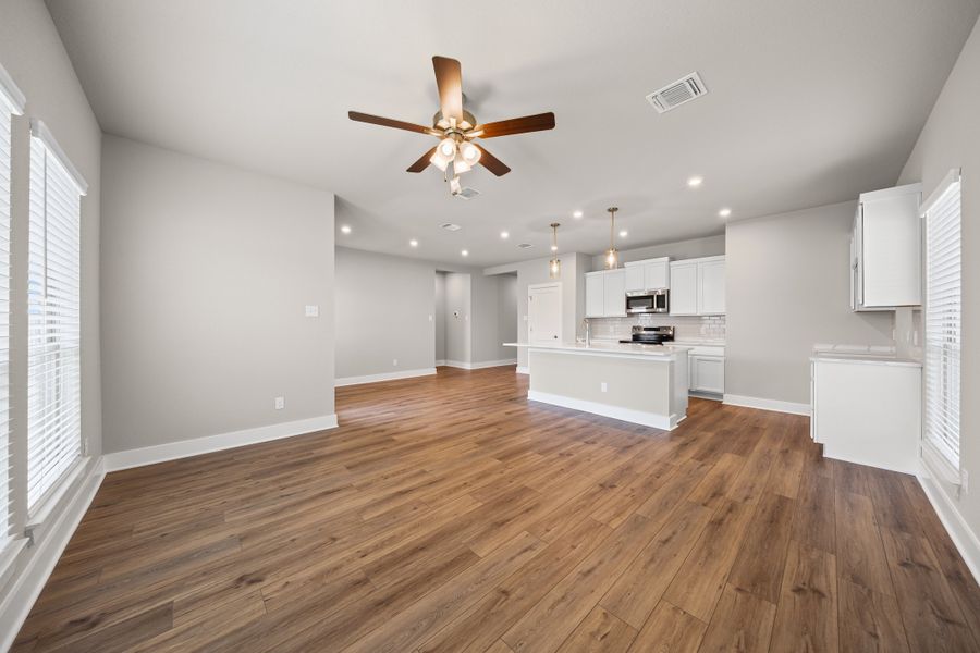 Spacious, unfurnished interior of a new home in Southern Pointe, College Station (Image 10).