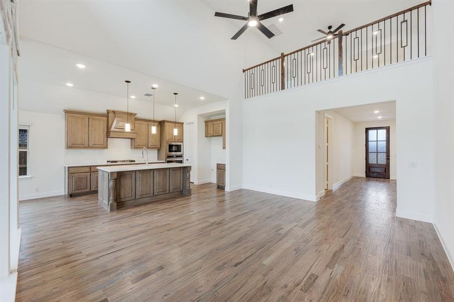 Spacious, unfurnished interior of a new home in Wildflower Ranch 60-65, Fort Worth (Image 34). Spacious, unfurnished interior of a new home in Wildflower Ranch 60-65, Fort Worth (Image 34).