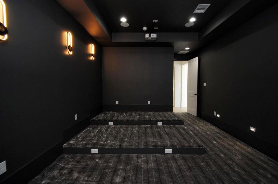 Spacious, unfurnished interior of a new home in , Houston (Image 25).