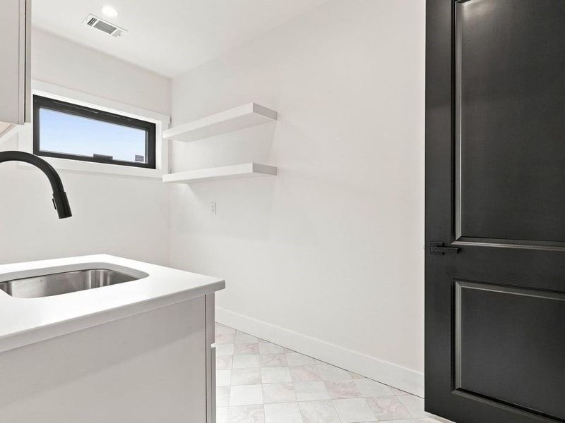 Close-up of interior finishes inside a home in , Marietta (Image 25).