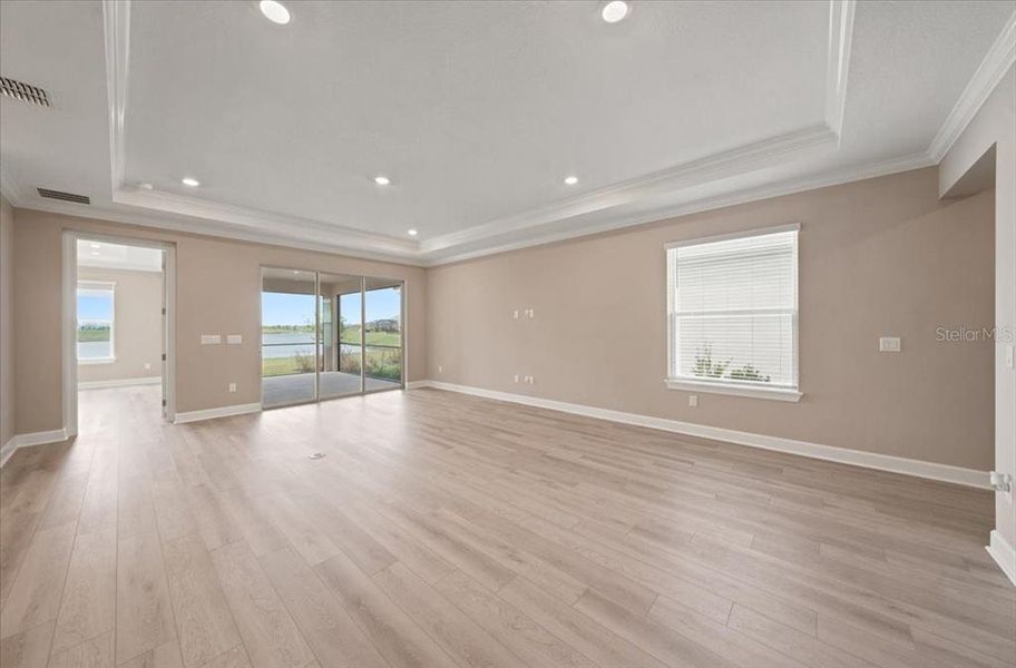 Spacious, unfurnished interior of a new home in Coasterra Community Group Page, Palmetto (Image 22).