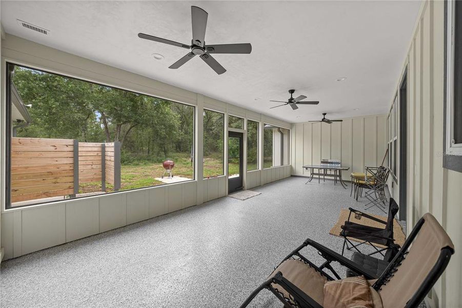 Exterior details and patio area of a home in , Dunnellon (Image 28). Exterior details and patio area of a home in , Dunnellon (Image 28).