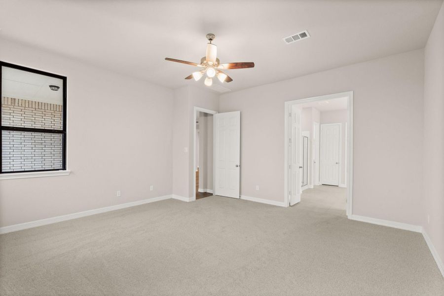 Sample product photo. Actual exterior and interior selections may vary by homesite. Photo may be virtually staged