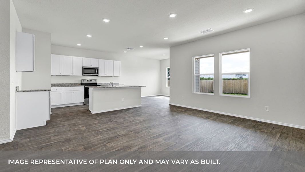 Spacious, unfurnished interior of a new home in Arroyo Ranch, Seguin (Image 20).