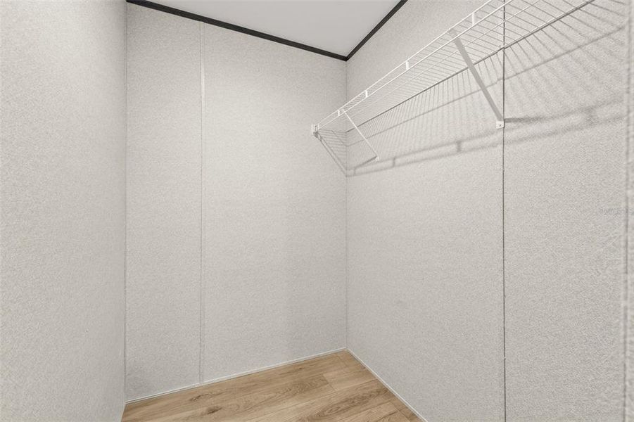 Spacious, unfurnished interior of a new home in , Bronson (Image 8).