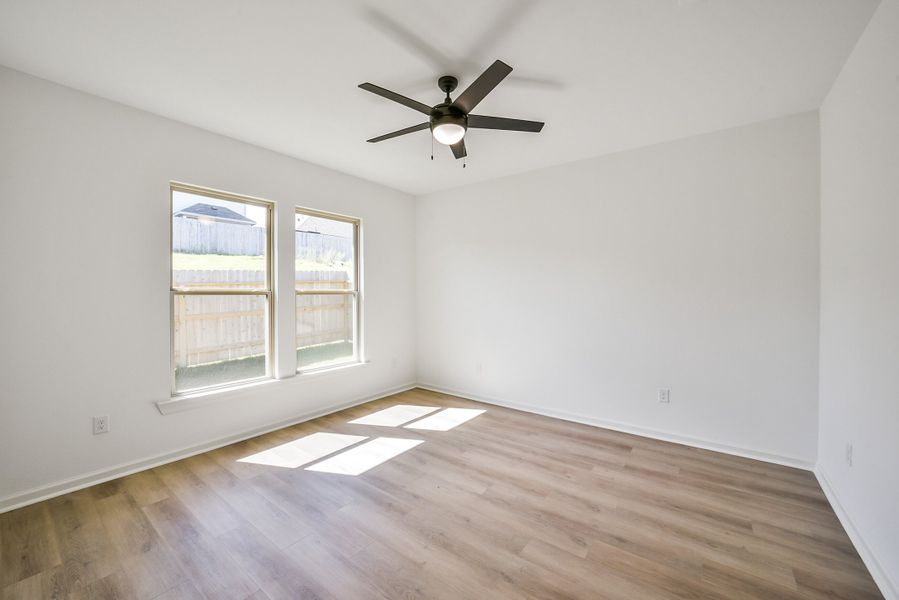 Spacious, unfurnished interior of a new home in Mostyn Springs, Magnolia (Image 36).