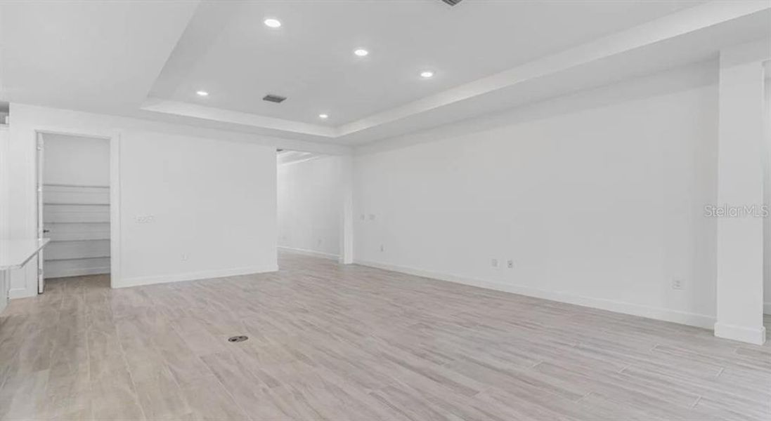 REPRESENTATIVE PHOTOS REPRESENTATIVE PHOTOS