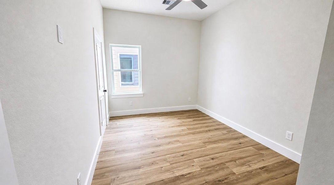 Spacious, unfurnished interior of a new home in , Houston (Image 18).