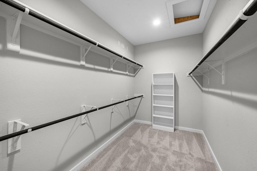 Spacious, unfurnished interior of a new home in Barton Creek Ranch, Conroe (Image 14). Spacious, unfurnished interior of a new home in Barton Creek Ranch, Conroe (Image 14).