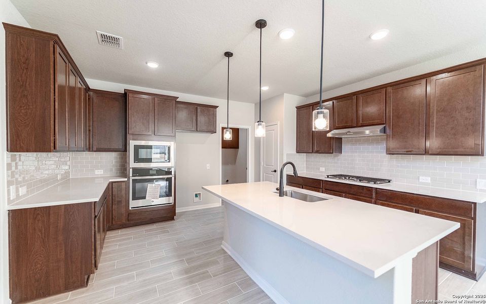Furnished interior view inside a new home in Arcadia Ridge, San Antonio (Image 2). Furnished interior view inside a new home in Arcadia Ridge, San Antonio (Image 2).