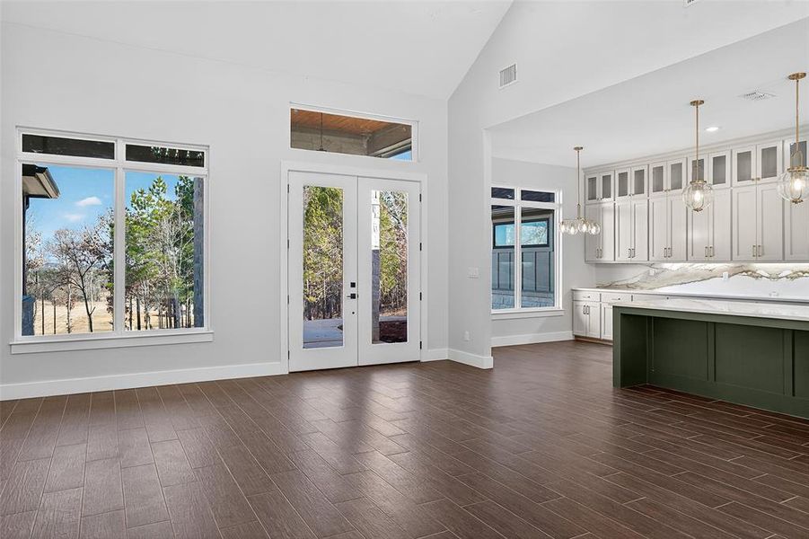 Spacious, unfurnished interior of a new home in , Winona (Image 21).