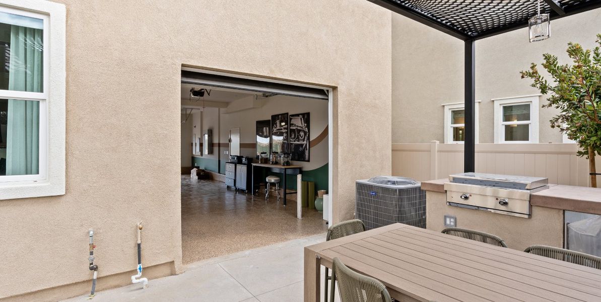 Horizon at Cascade Landing - 1440x724 (53)