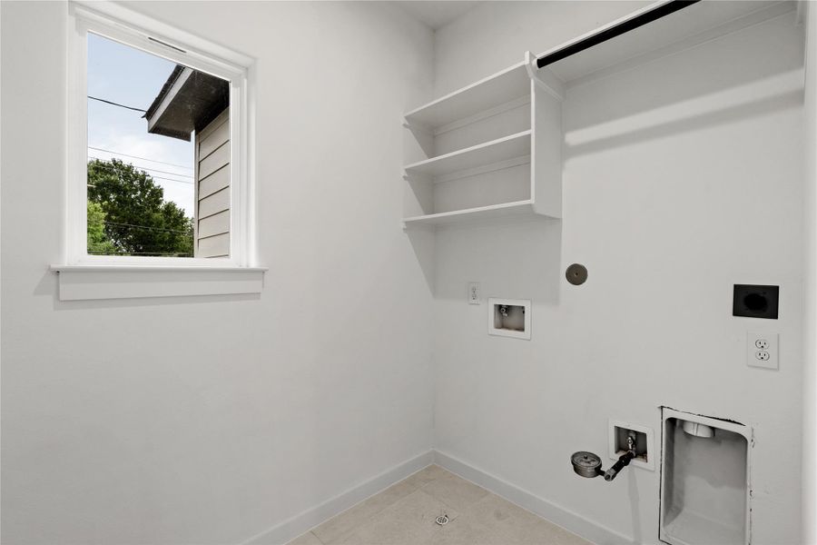 Spacious, unfurnished interior of a new home in , Houston (Image 19).