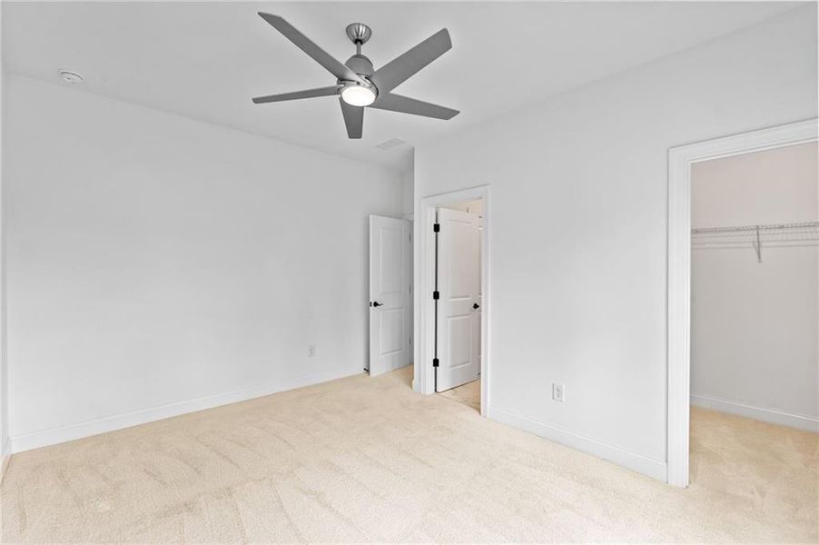 Spacious, unfurnished interior of a new home in , Marietta (Image 35).